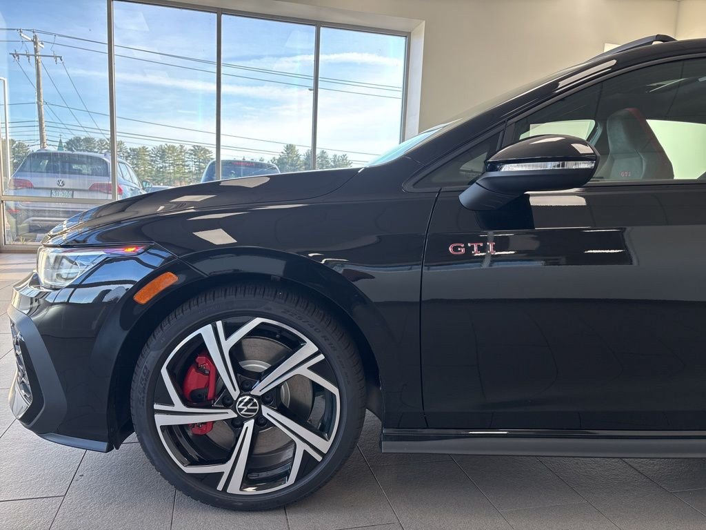 2026 Volkswagen Golf GTI SE - Photo 9