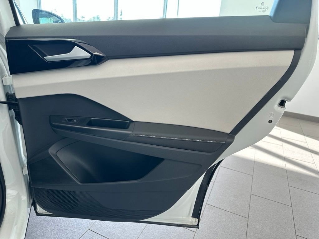 2026 Volkswagen Taos S - Photo 9