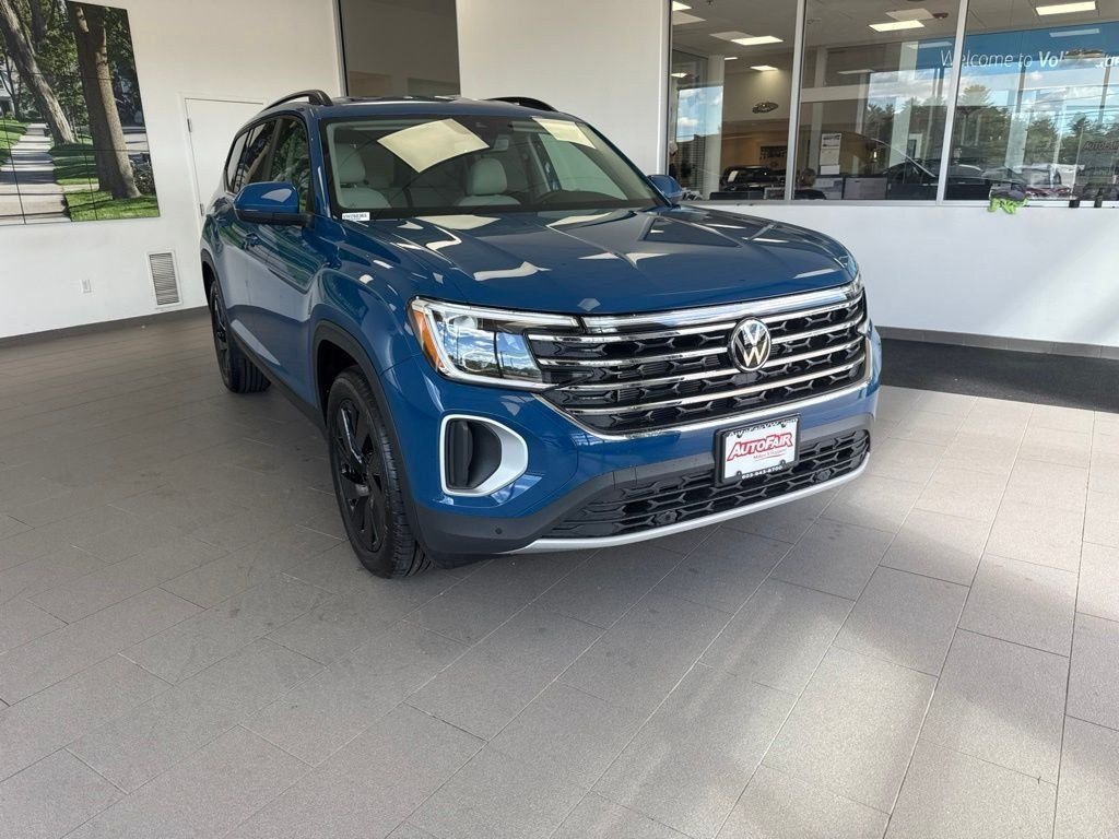 New 2026 Volkswagen Atlas SE w/Technology SUV