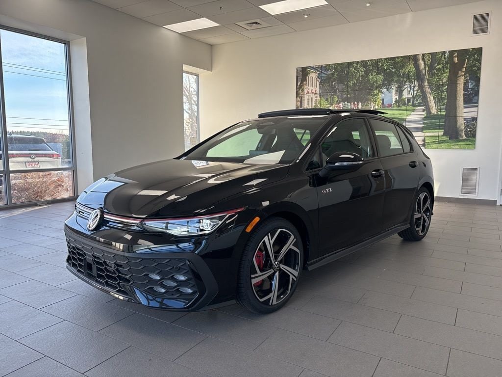 2026 Volkswagen Golf GTI SE - Photo 5