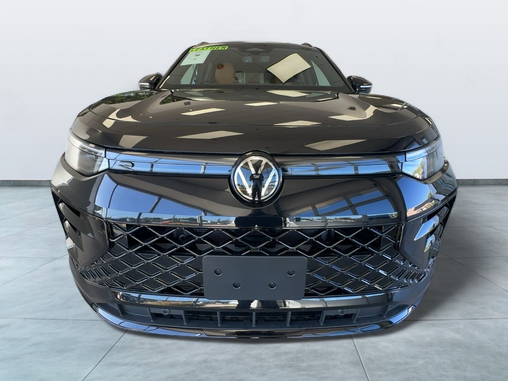 New 2026 Volkswagen Tiguan SE R-Line Black SUV