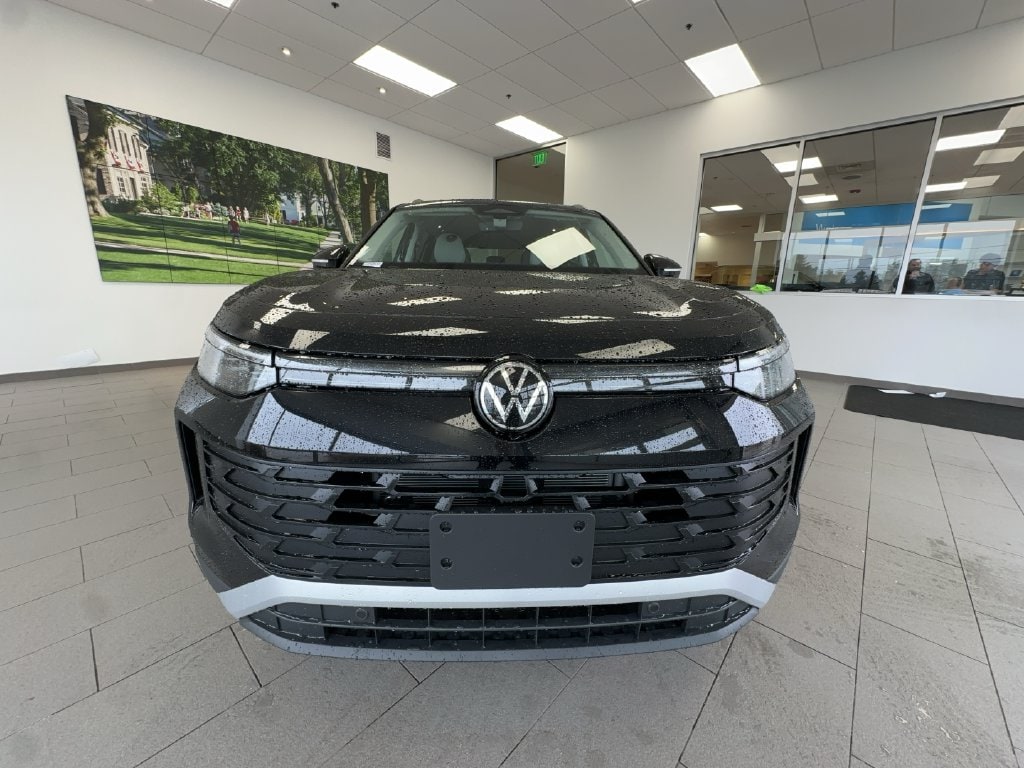 New 2026 Volkswagen Tiguan SE SUV