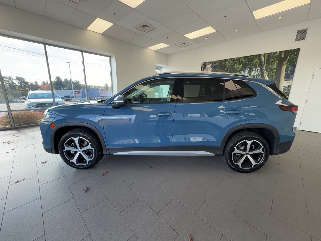 New 2026 Volkswagen Tiguan SE SUV