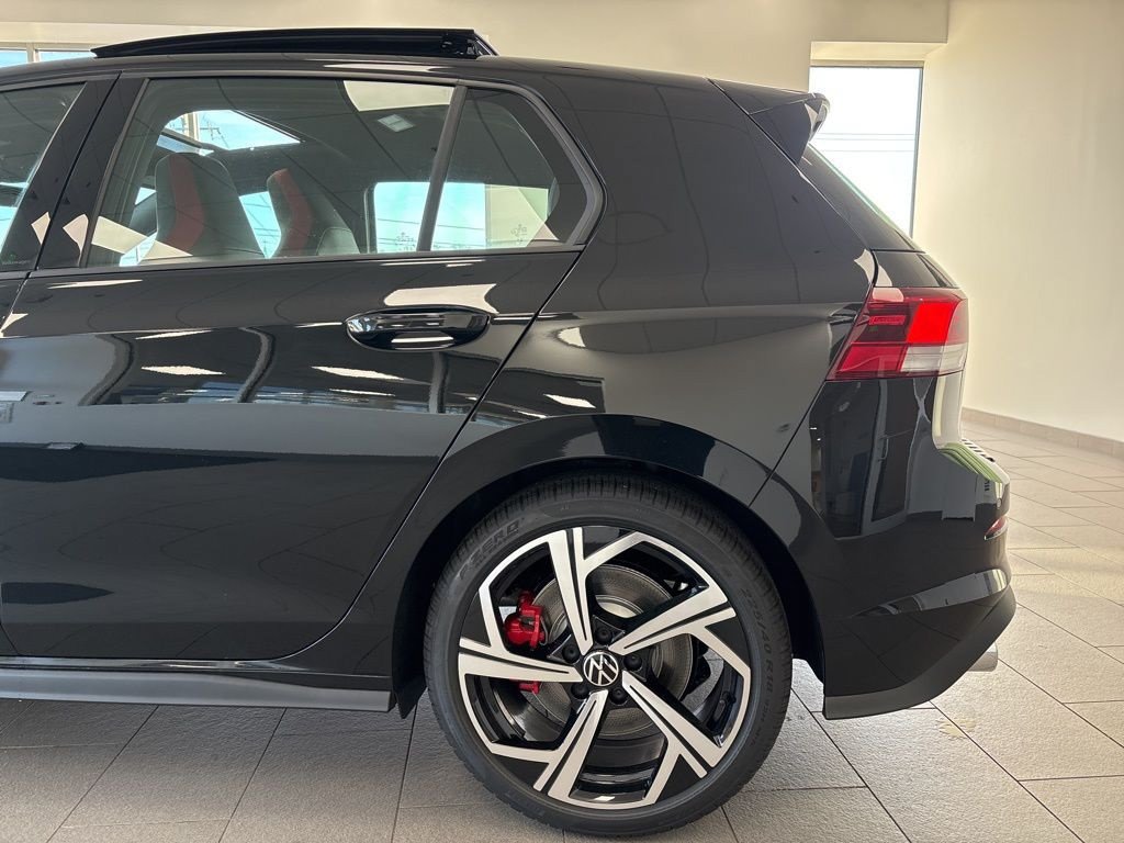 2026 Volkswagen Golf GTI SE - Photo 14
