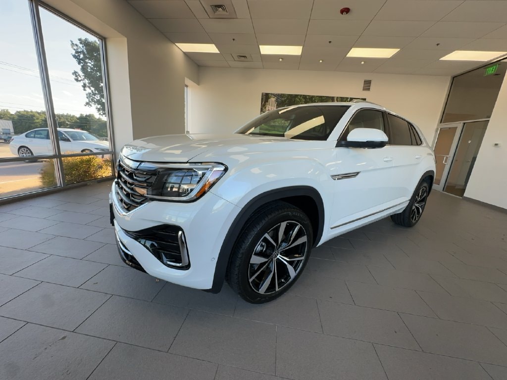 New 2026 Volkswagen Atlas Cross Sport SEL Premium R-Line SUV