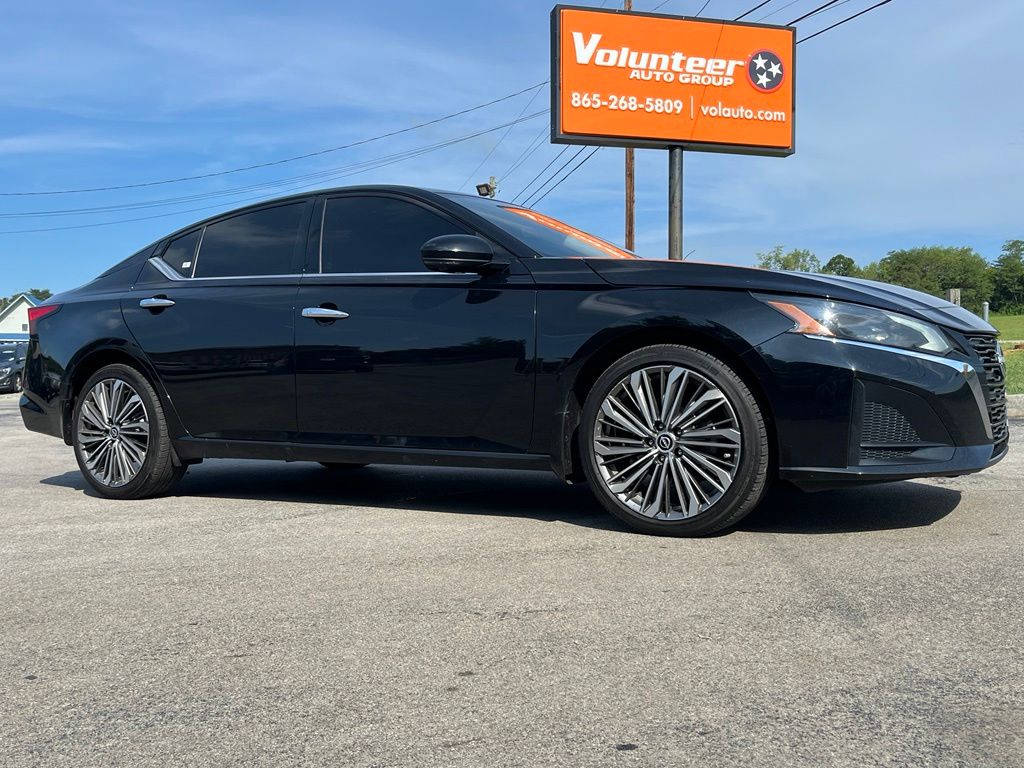 2023 Nissan Altima SL