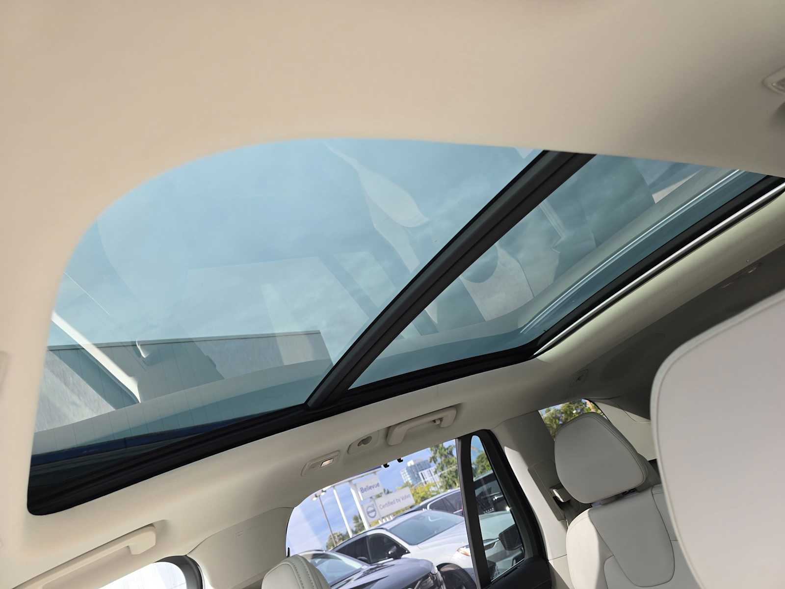 2026 Volvo XC90 Ultra - Photo 24