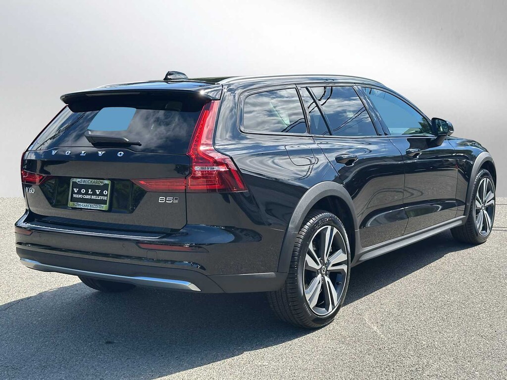 New 2026 Volvo V60 Cross Country B5 Plus Wagon
