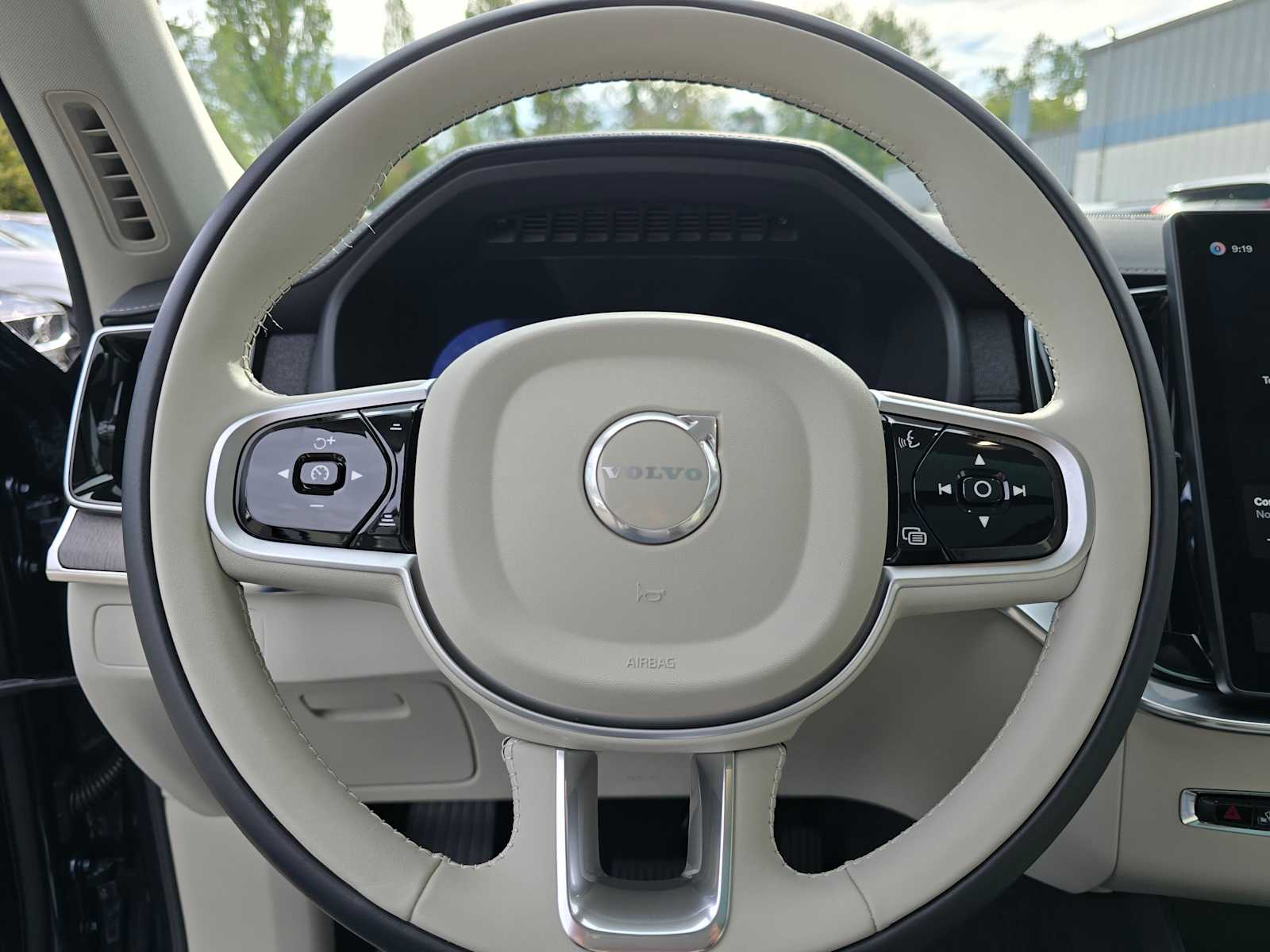 2026 Volvo XC90 Ultra - Photo 25