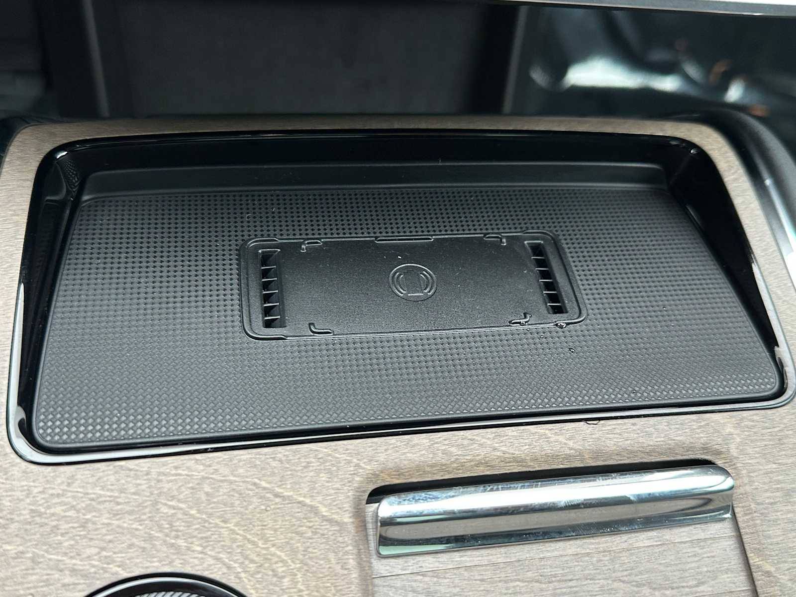 2025 Volvo EX90 Plus - Photo 30