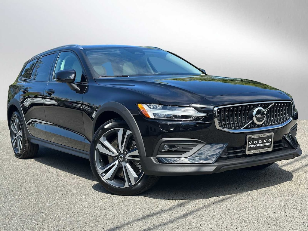 New 2026 Volvo V60 Cross Country B5 Plus Wagon