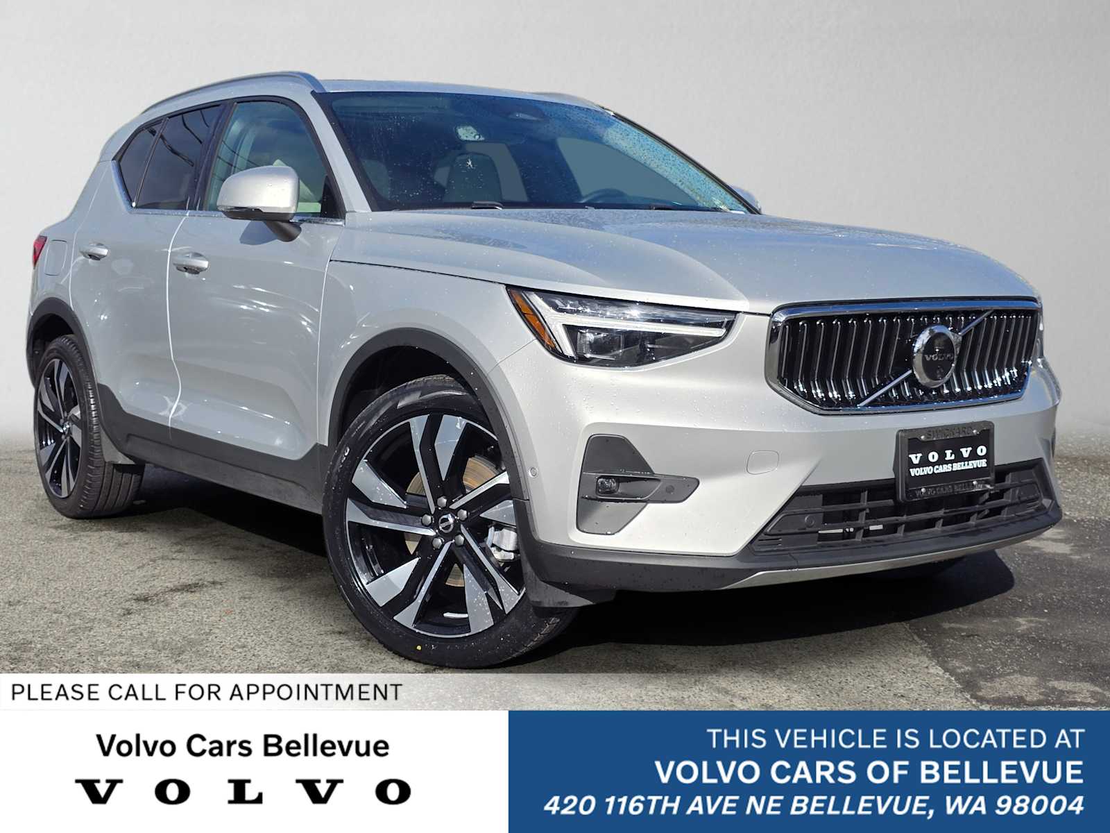 2023 Volvo XC40