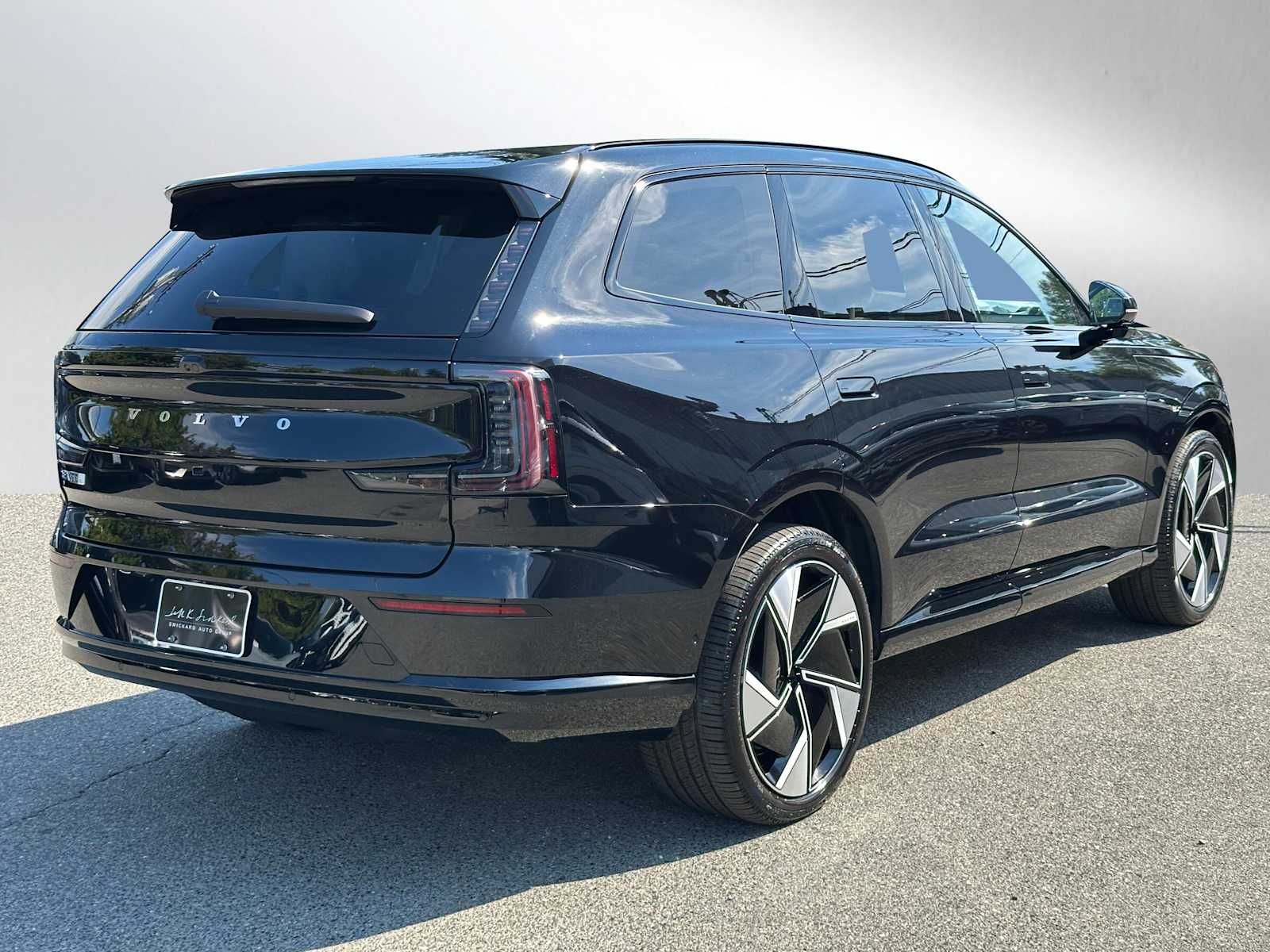 2025 Volvo EX90 Ultra - Photo 3