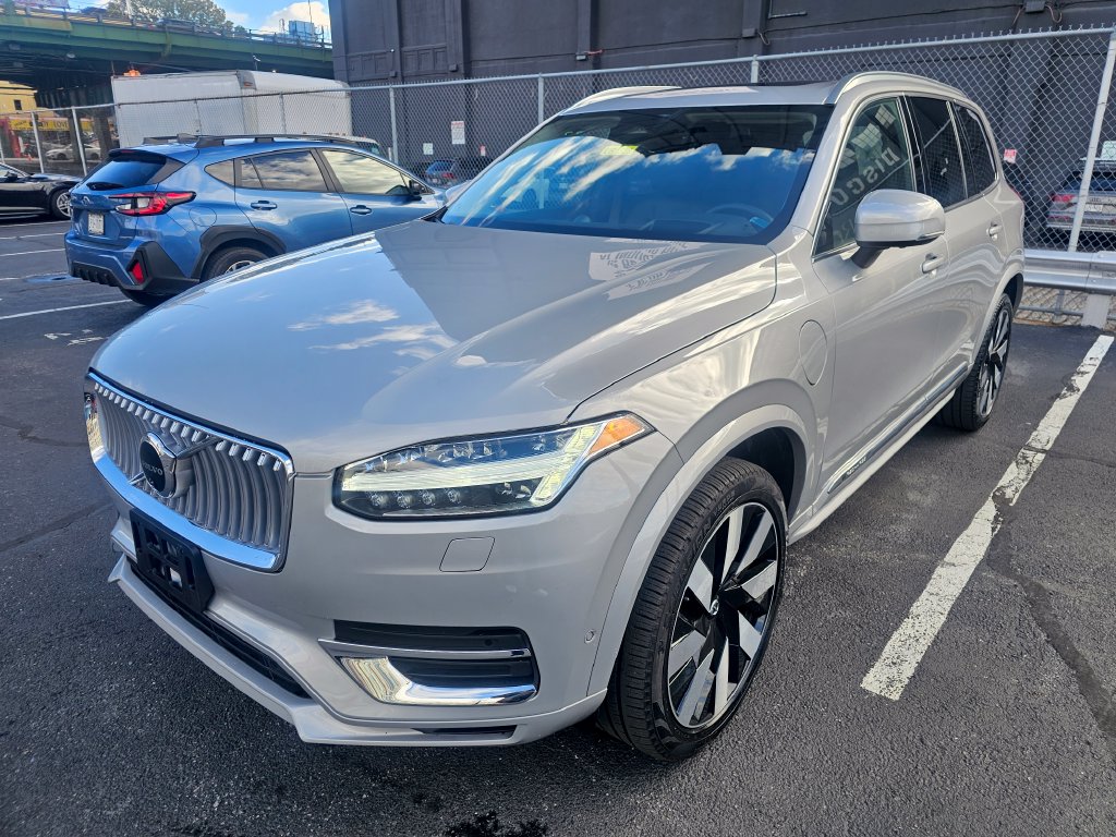 2024 Volvo XC90 Recharge Plug-In Hybrid