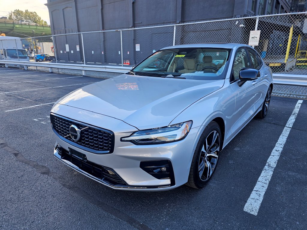 2025 Volvo S60