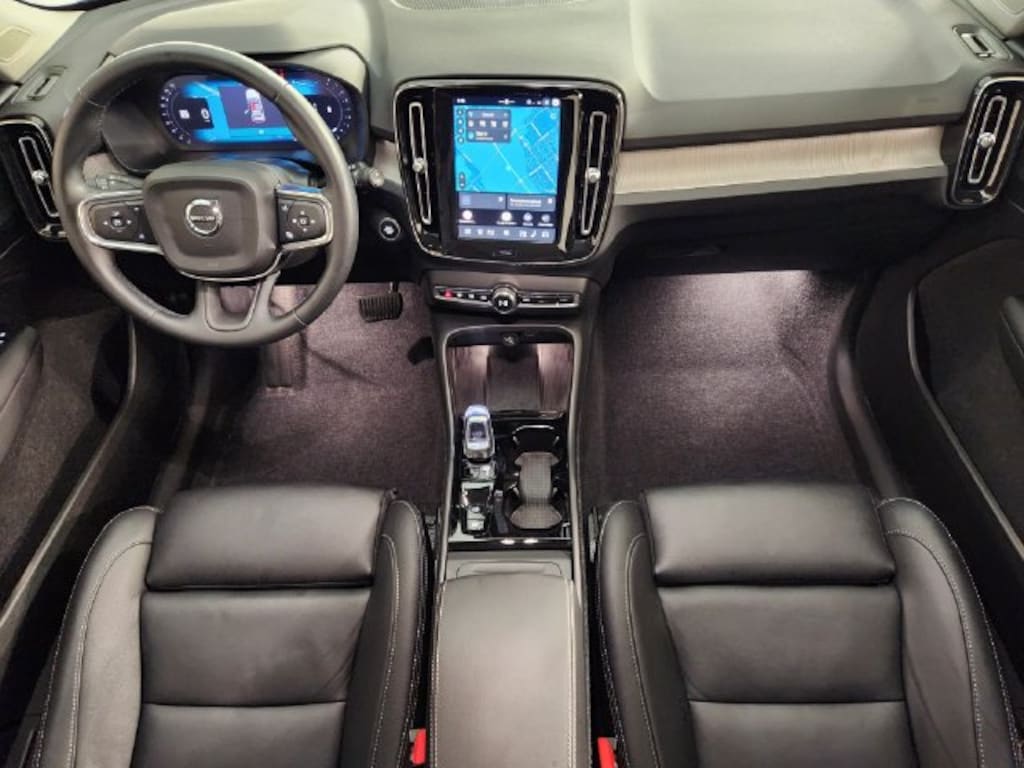 Certified 2026 Volvo XC40 B5 Plus SUV