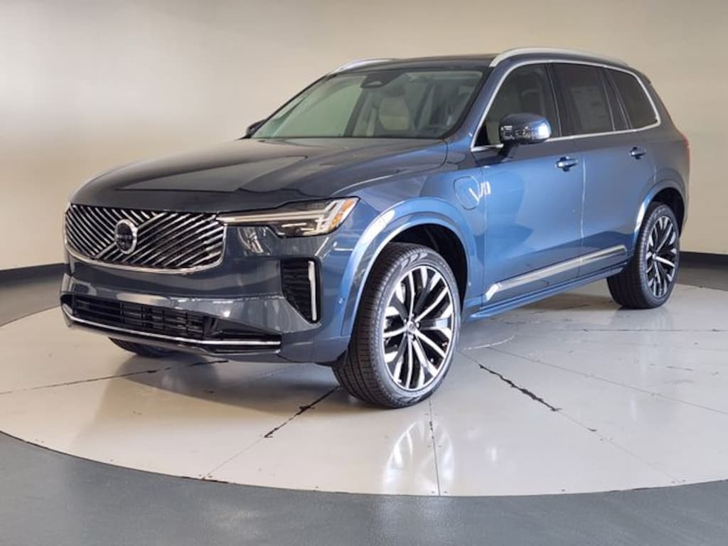 New 2026 Volvo XC90 plug-in hybrid T8 Ultra 7-Seater SUV