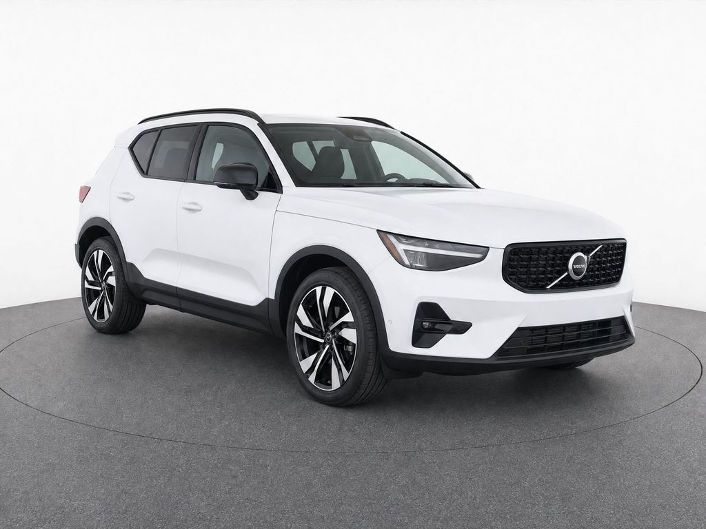 New 2026 Volvo XC40 B5 Ultra SUV