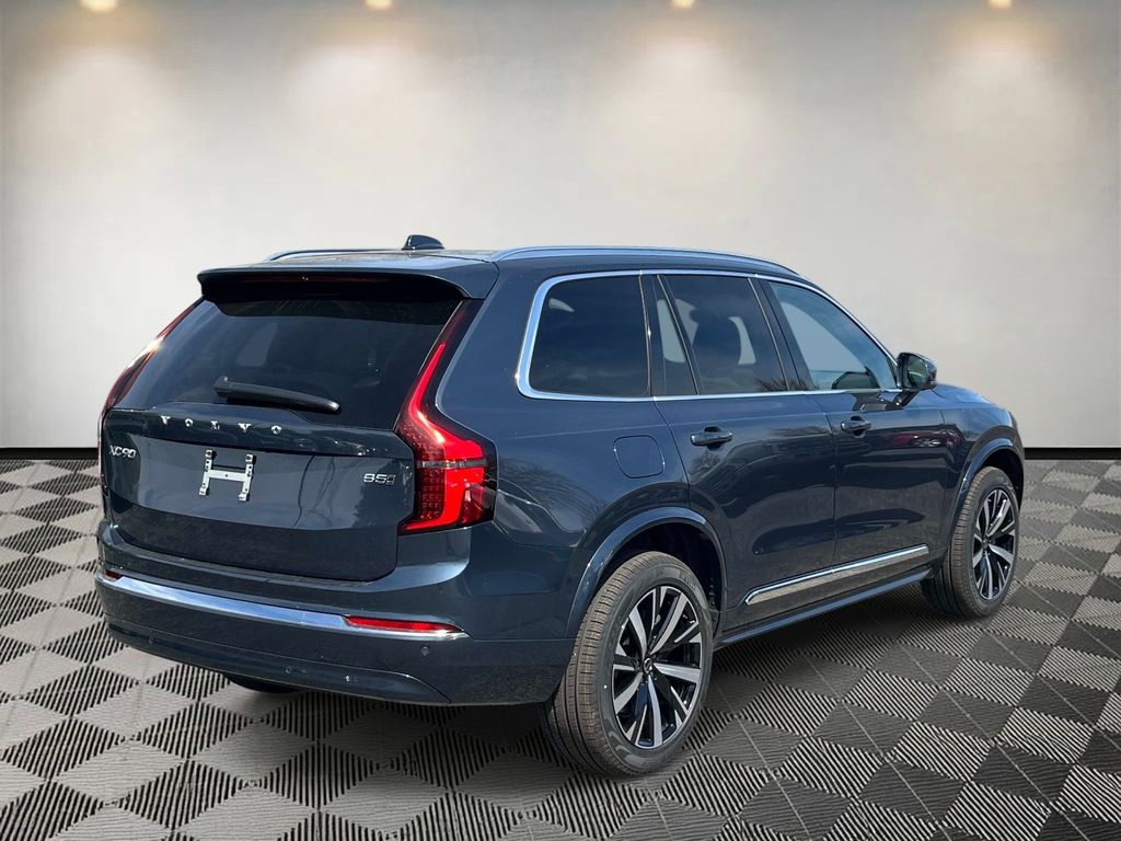 Used 2026 Volvo XC90 B5 Core SUV