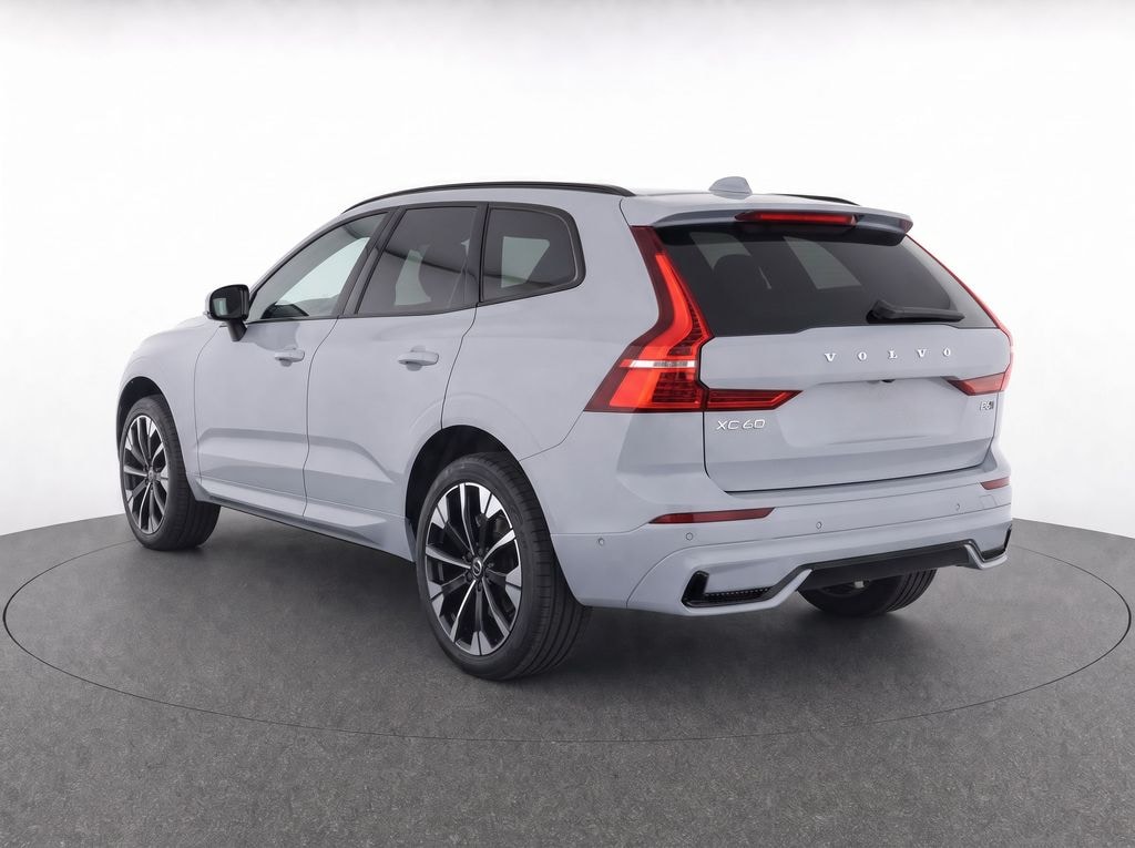 New 2026 Volvo XC60 B5 Plus SUV