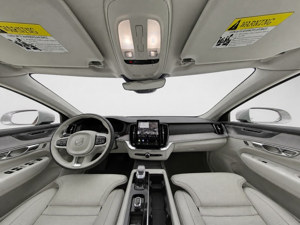 2026 Volvo XC90 Ultra - Photo 12