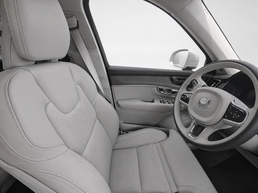 2026 Volvo XC90 Ultra - Photo 11