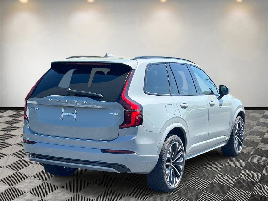 New 2026 Volvo XC90 plug-in hybrid T8 Ultra Dark Theme 7-Seater SUV