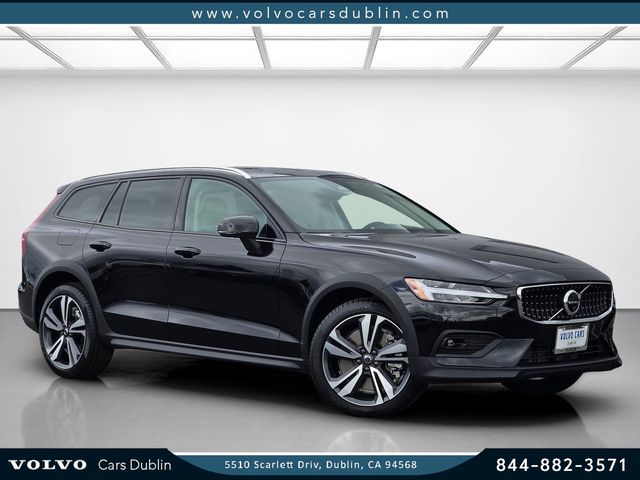 2026 Volvo V60 Cross Country