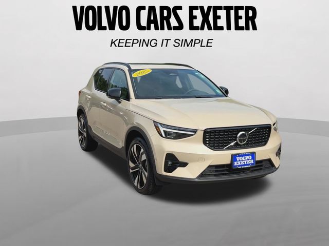 2025 Volvo XC40