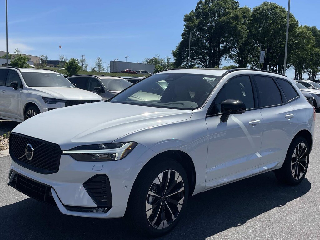 New 2026 Volvo XC60 B5 Plus SUV
