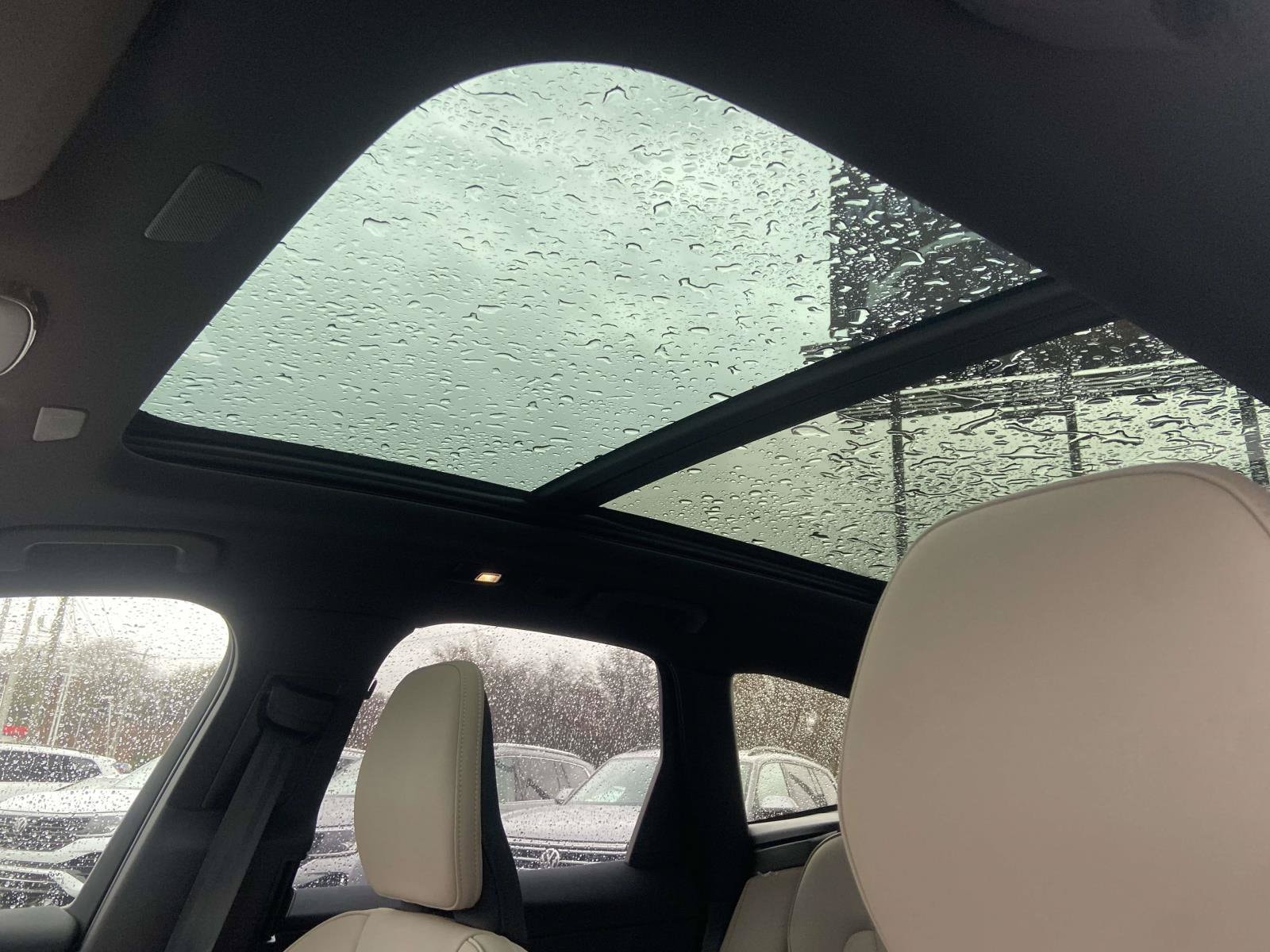 2026 Volvo XC60 Plus - Photo 19