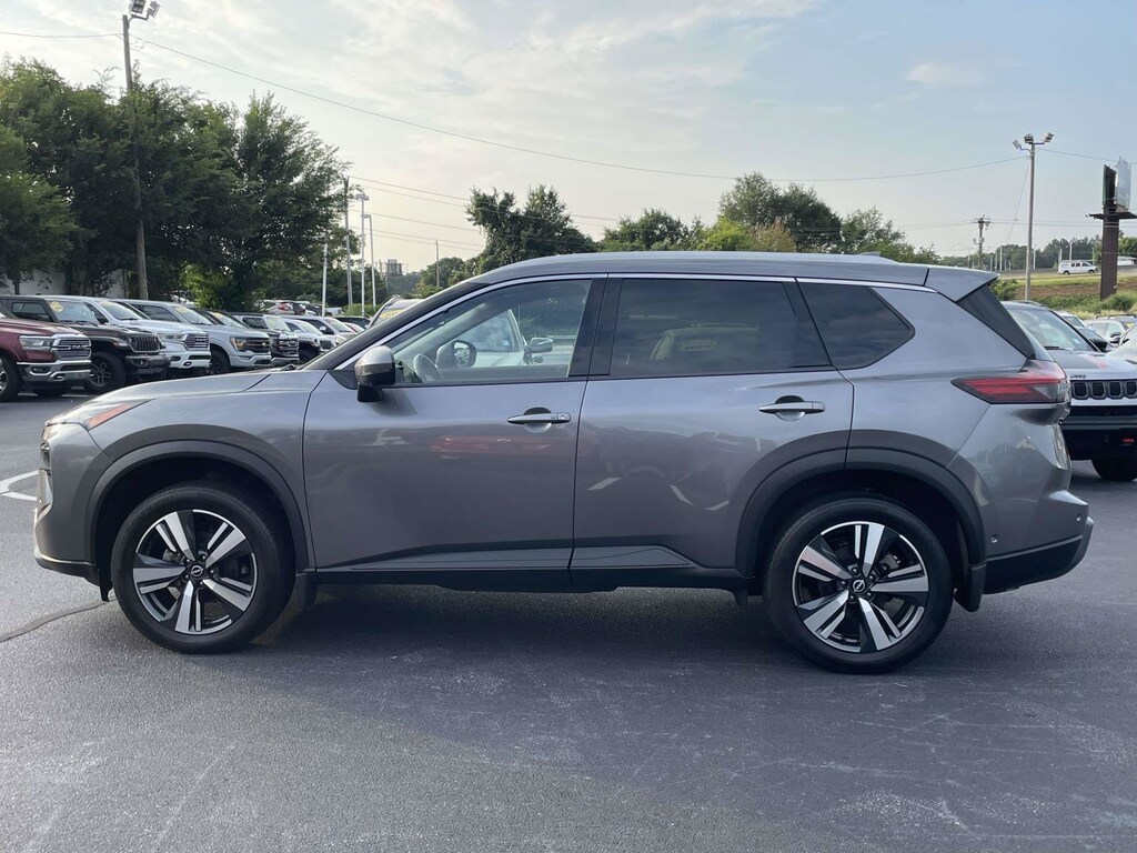 Used 2024 Nissan Rogue SL SUV