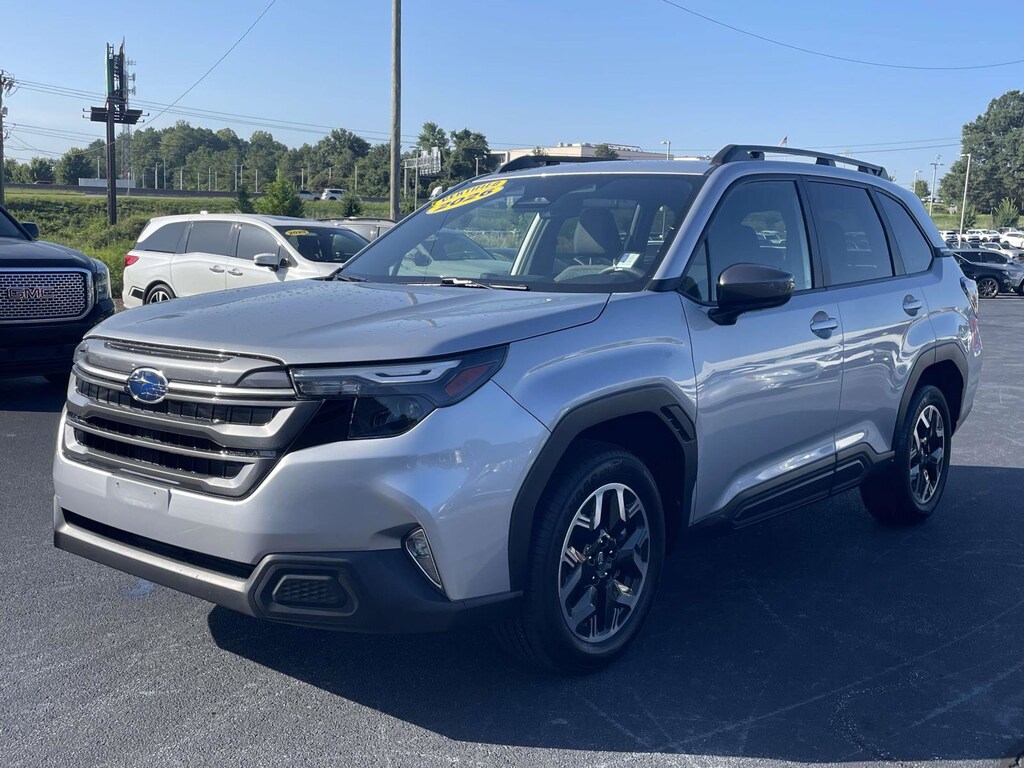 Used 2025 Subaru Forester Premium SUV