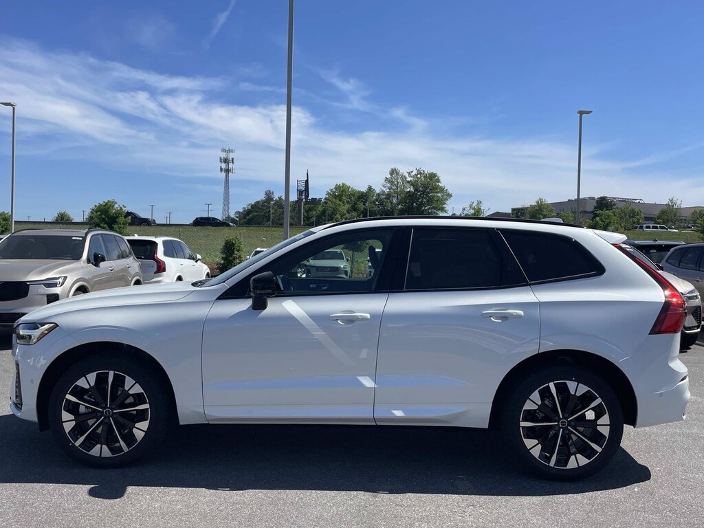 New 2026 Volvo XC60 B5 Plus SUV