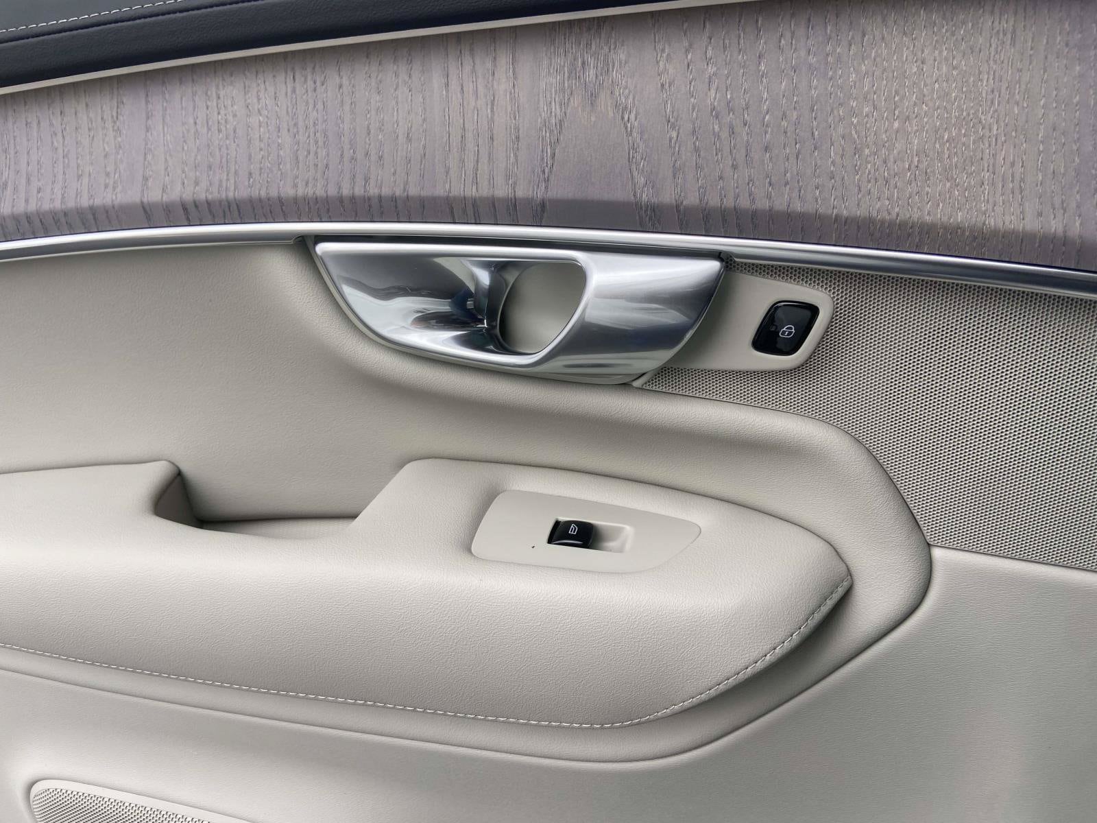 2026 Volvo XC90 Ultra - Photo 17