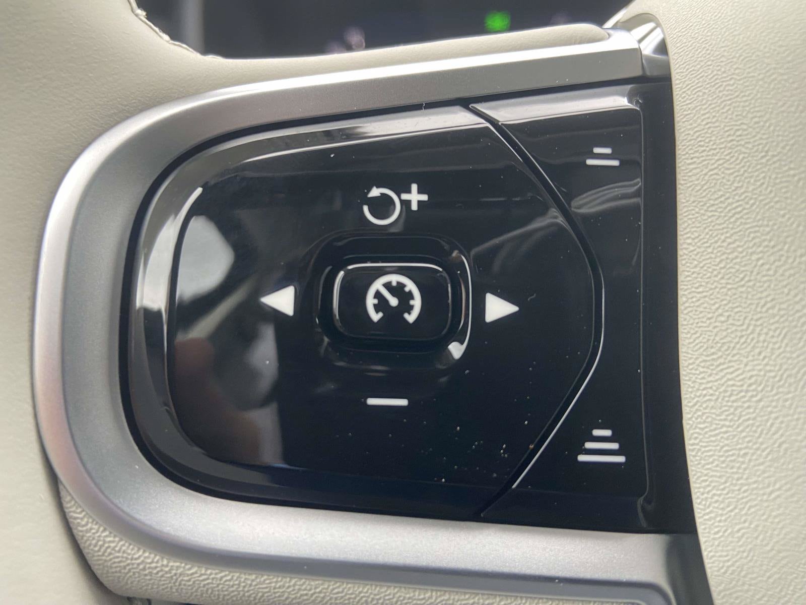 2026 Volvo XC90 Ultra - Photo 24