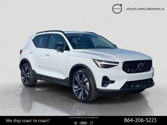 2026 Volvo XC40