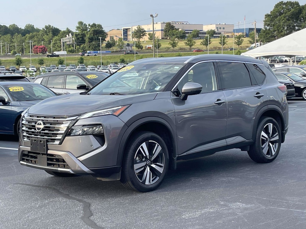 Used 2024 Nissan Rogue SL SUV