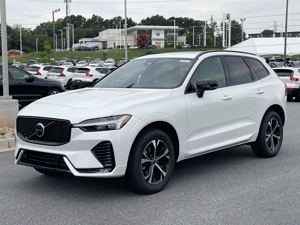 New 2026 Volvo XC60 B5 Core SUV