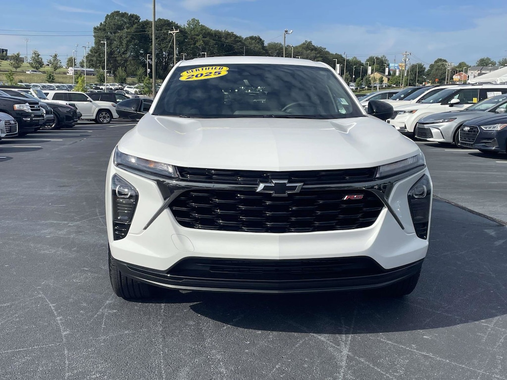 Used 2025 Chevrolet Trax 1RS SUV