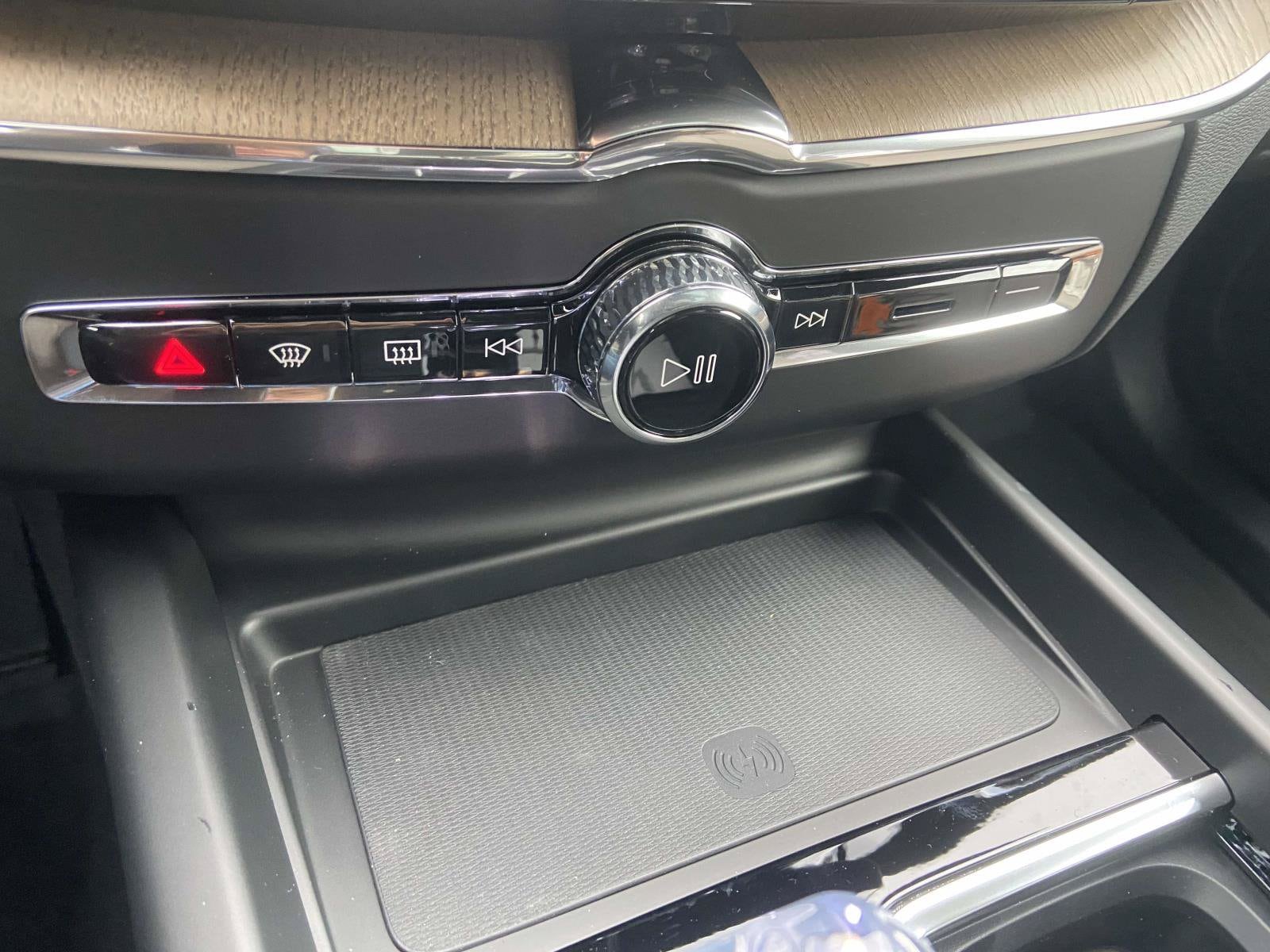 2026 Volvo XC60 Plus - Photo 28