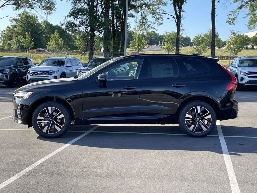 New 2026 Volvo XC60 B5 Core SUV