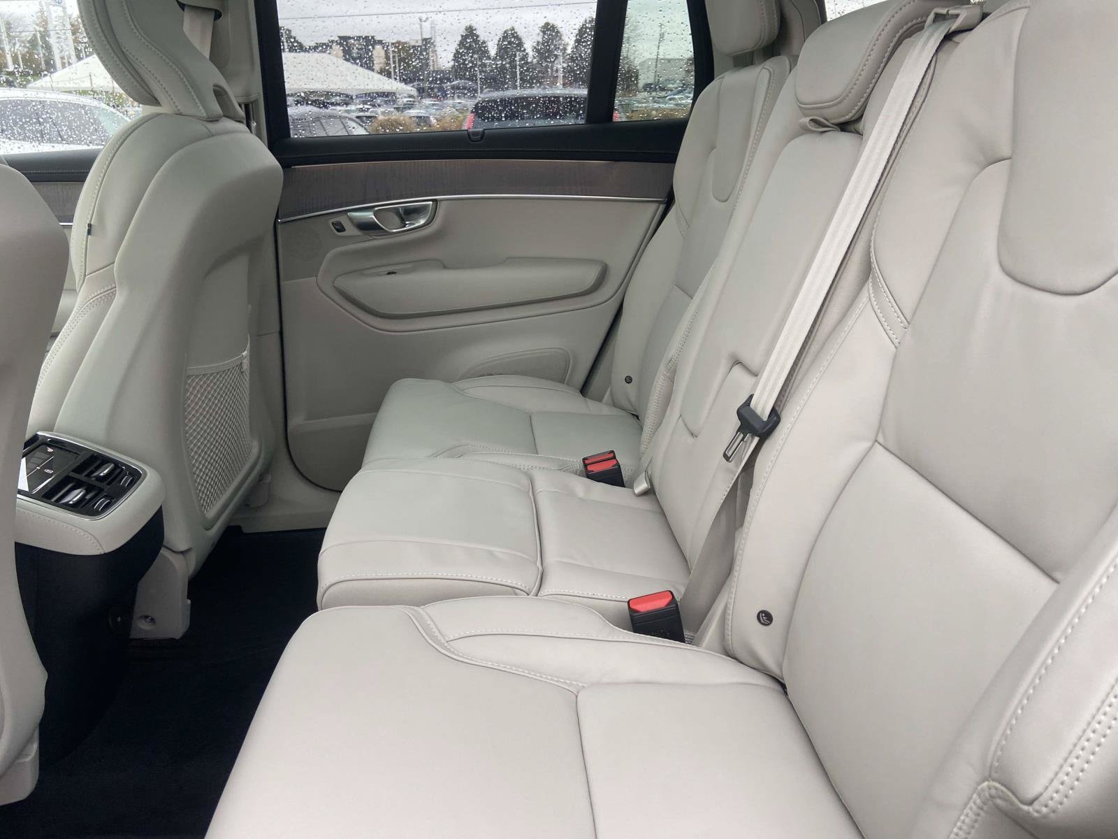 2026 Volvo XC90 Ultra - Photo 14