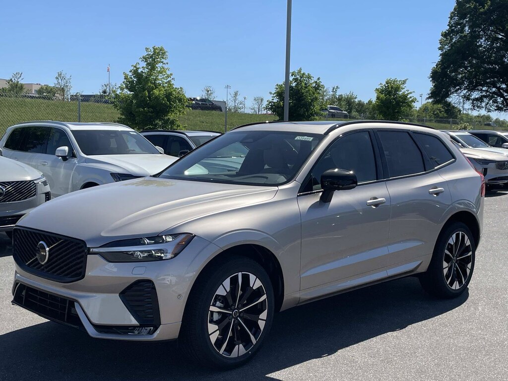 New 2026 Volvo XC60 B5 Plus SUV