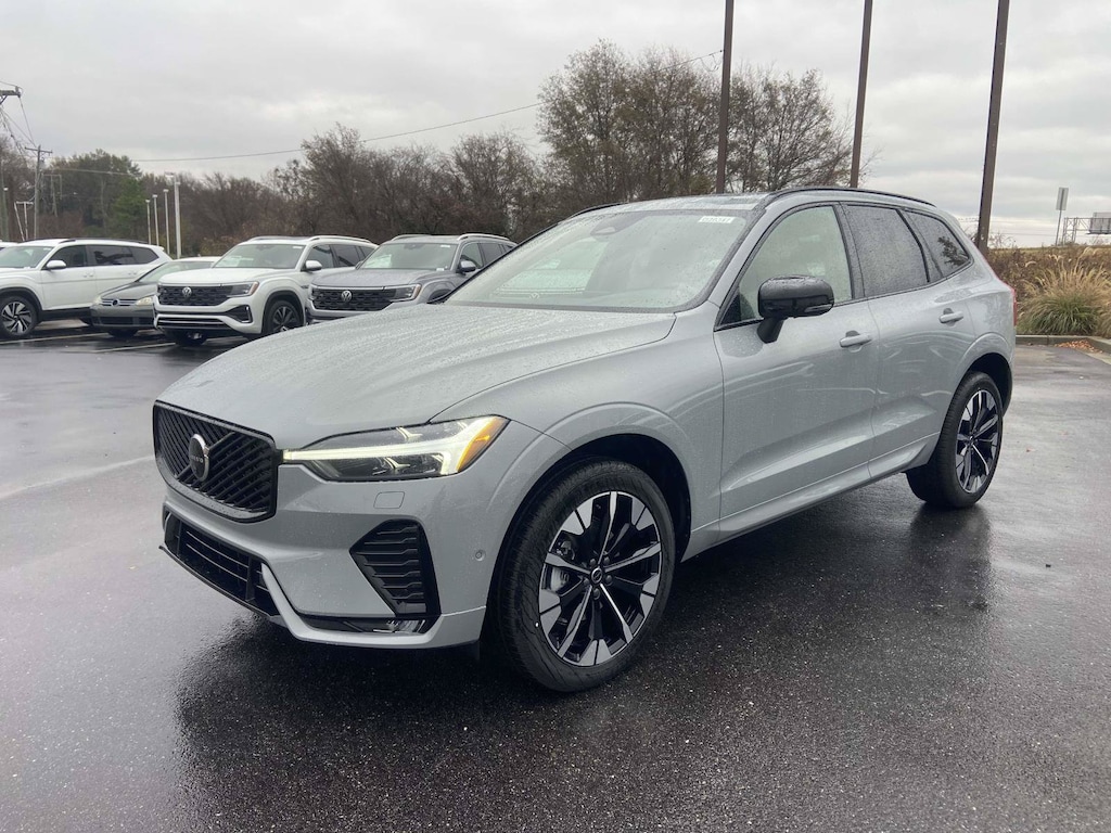 New 2026 Volvo XC60 B5 Plus SUV