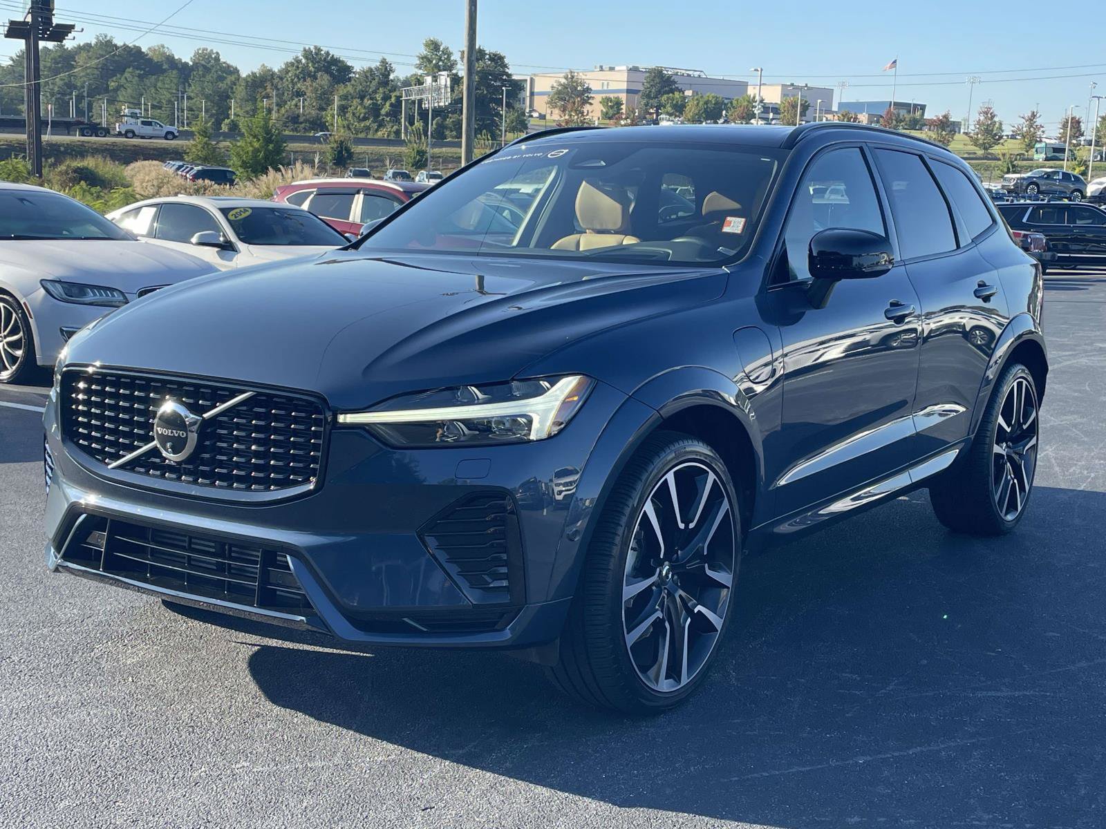 Certified 2024 Volvo XC60 Recharge Plug-In Hybrid Ultimate Dark Theme T8 eAWD PHEV Ultimate Dark Theme