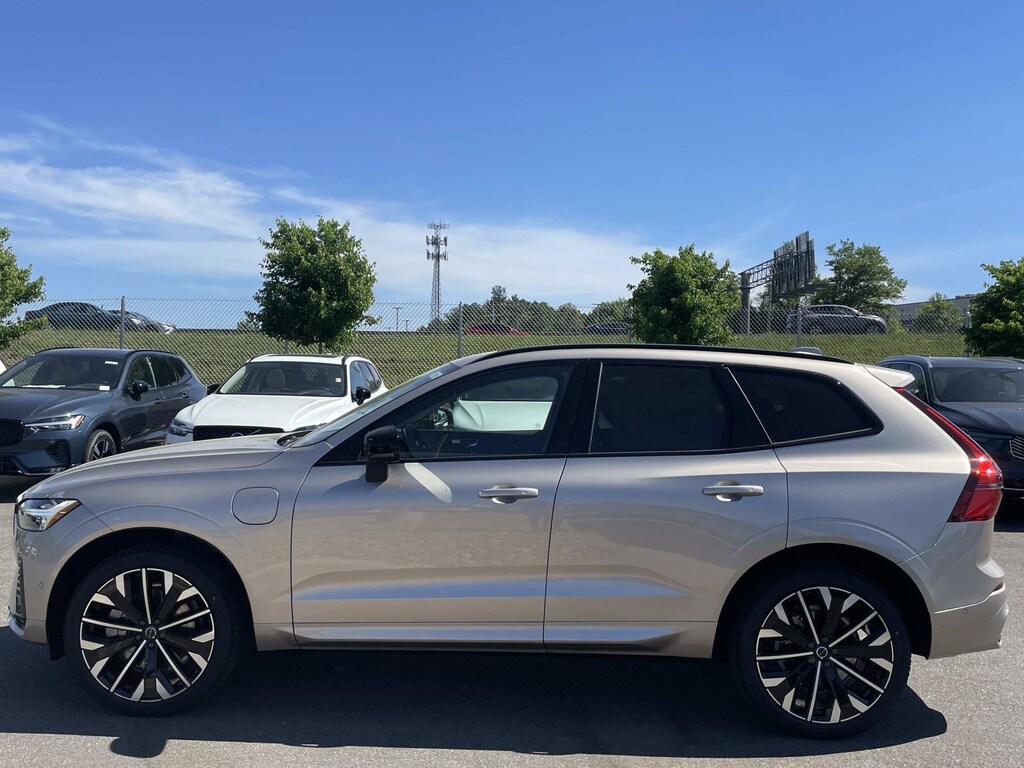 New 2026 Volvo XC60 plug-in hybrid T8 Ultra SUV