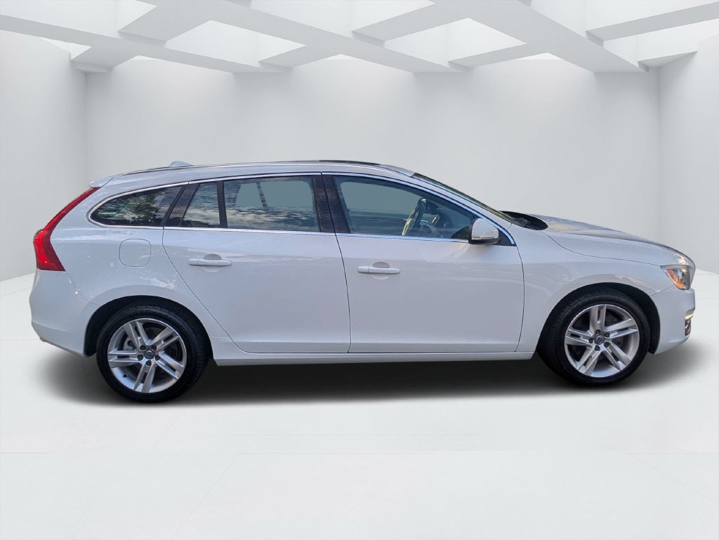 Used 2015 Volvo V60 Premier with VIN YV1612SK9F1256233 for sale in Bluffton, SC