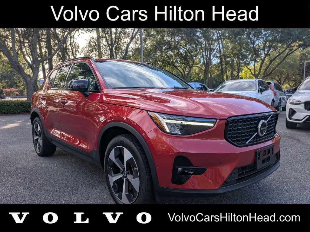 Used 2024 Volvo XC40 B5 Plus Dark Theme SUV