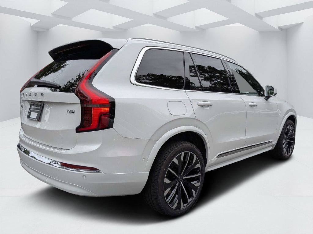 New 2027 Volvo XC90 plug-in hybrid T8 Plus 7-Seater SUV